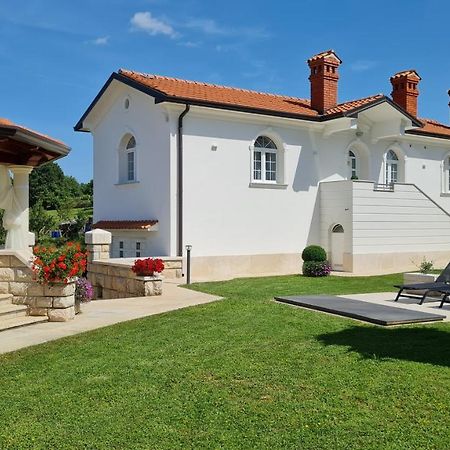 Holiday Apartment Villa Bianca Pazin Eksteriør billede