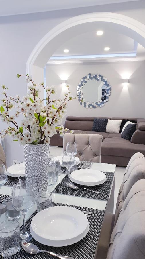 Holiday Apartment Villa Bianca Pazin Eksteriør billede